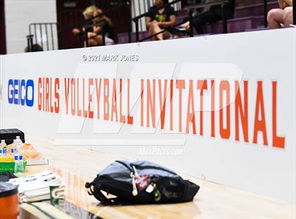 Thumbnail 1 in Mount Notre Dame vs. Assumption (GEICO Girls Invitational) photogallery.