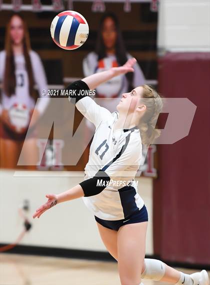 Thumbnail 3 in Mount Notre Dame vs. Assumption (GEICO Girls Invitational) photogallery.