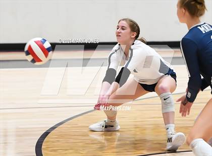 Thumbnail 1 in Mount Notre Dame vs. Assumption (GEICO Girls Invitational) photogallery.