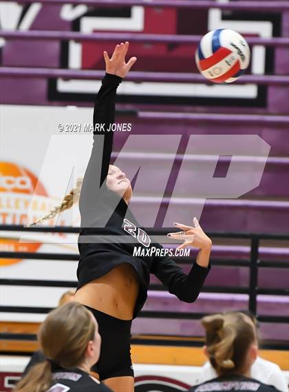 Thumbnail 1 in Mount Notre Dame vs. Assumption (GEICO Girls Invitational) photogallery.