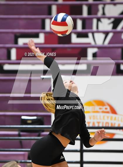 Thumbnail 2 in Mount Notre Dame vs. Assumption (GEICO Girls Invitational) photogallery.