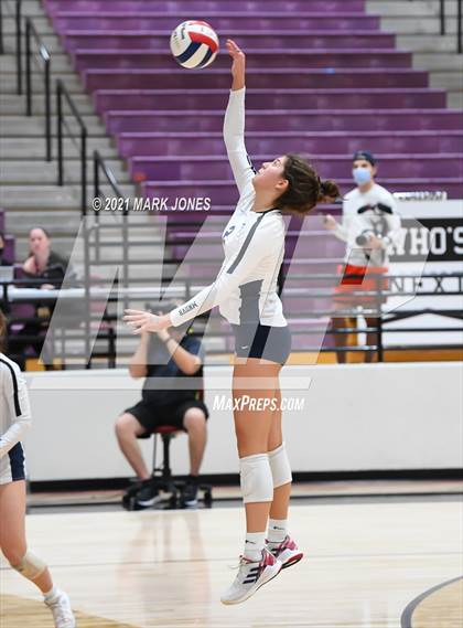 Thumbnail 1 in Mount Notre Dame vs. Assumption (GEICO Girls Invitational) photogallery.