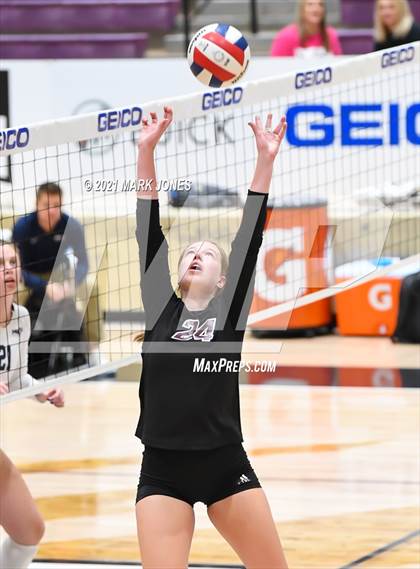 Thumbnail 2 in Mount Notre Dame vs. Assumption (GEICO Girls Invitational) photogallery.
