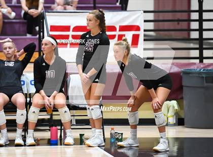 Thumbnail 2 in Mount Notre Dame vs. Assumption (GEICO Girls Invitational) photogallery.