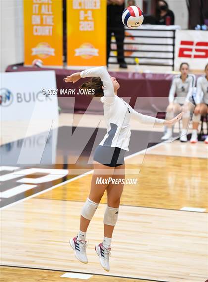 Thumbnail 3 in Mount Notre Dame vs. Assumption (GEICO Girls Invitational) photogallery.