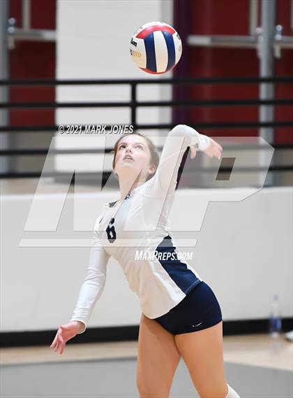 Thumbnail 1 in Mount Notre Dame vs. Assumption (GEICO Girls Invitational) photogallery.