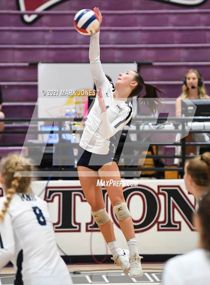 Thumbnail 1 in Mount Notre Dame vs. Assumption (GEICO Girls Invitational) photogallery.
