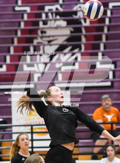 Thumbnail 1 in Mount Notre Dame vs. Assumption (GEICO Girls Invitational) photogallery.