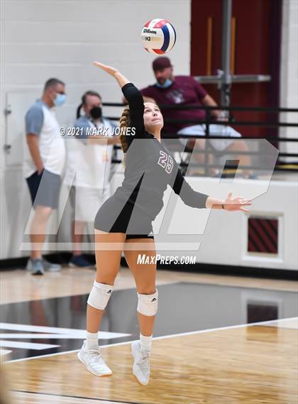 Thumbnail 1 in Mount Notre Dame vs. Assumption (GEICO Girls Invitational) photogallery.