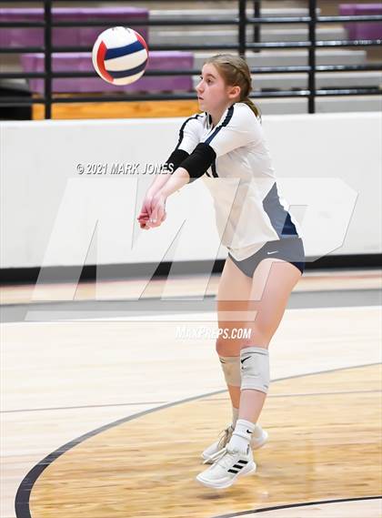 Thumbnail 2 in Mount Notre Dame vs. Assumption (GEICO Girls Invitational) photogallery.