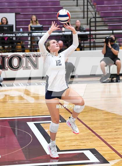 Thumbnail 1 in Mount Notre Dame vs. Assumption (GEICO Girls Invitational) photogallery.