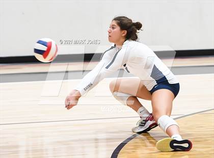 Thumbnail 3 in Mount Notre Dame vs. Assumption (GEICO Girls Invitational) photogallery.