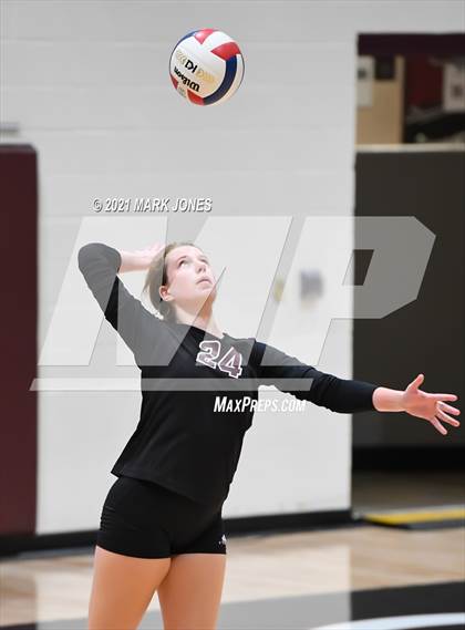 Thumbnail 2 in Mount Notre Dame vs. Assumption (GEICO Girls Invitational) photogallery.
