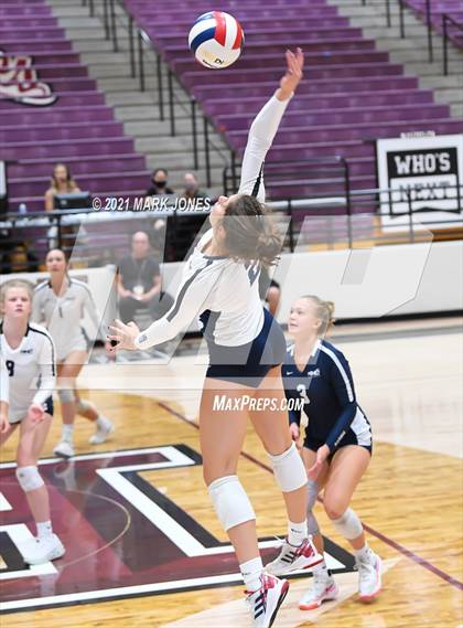 Thumbnail 1 in Mount Notre Dame vs. Assumption (GEICO Girls Invitational) photogallery.