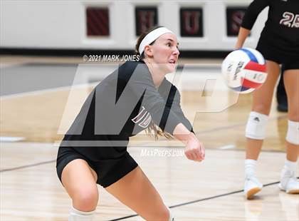 Thumbnail 2 in Mount Notre Dame vs. Assumption (GEICO Girls Invitational) photogallery.