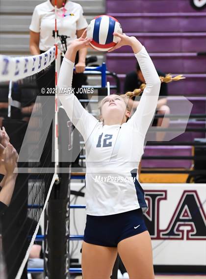 Thumbnail 2 in Mount Notre Dame vs. Assumption (GEICO Girls Invitational) photogallery.