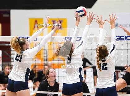 Thumbnail 1 in Mount Notre Dame vs. Assumption (GEICO Girls Invitational) photogallery.
