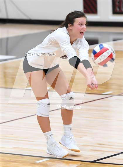 Thumbnail 1 in Mount Notre Dame vs. Assumption (GEICO Girls Invitational) photogallery.