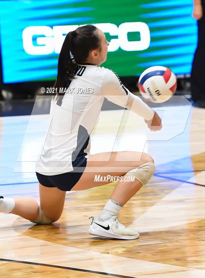 Thumbnail 3 in Mount Notre Dame vs. Assumption (GEICO Girls Invitational) photogallery.