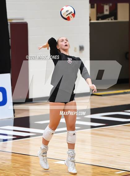 Thumbnail 3 in Mount Notre Dame vs. Assumption (GEICO Girls Invitational) photogallery.