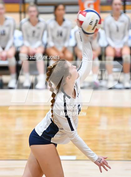 Thumbnail 2 in Mount Notre Dame vs. Assumption (GEICO Girls Invitational) photogallery.