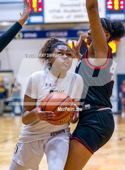Thumbnail 3 in Alton @ O'Fallon (IHSA Class 4A Sectional Semifinals)  photogallery.