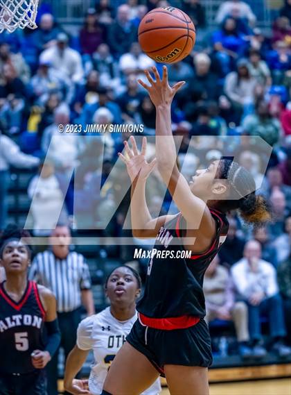 Thumbnail 1 in Alton @ O'Fallon (IHSA Class 4A Sectional Semifinals)  photogallery.