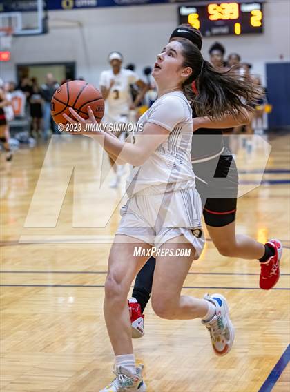 Thumbnail 2 in Alton @ O'Fallon (IHSA Class 4A Sectional Semifinals)  photogallery.
