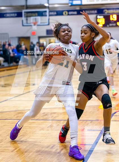 Thumbnail 1 in Alton @ O'Fallon (IHSA Class 4A Sectional Semifinals)  photogallery.
