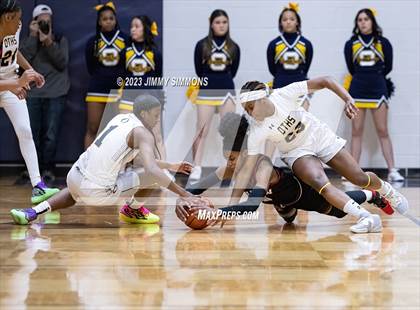 Thumbnail 1 in Alton @ O'Fallon (IHSA Class 4A Sectional Semifinals)  photogallery.