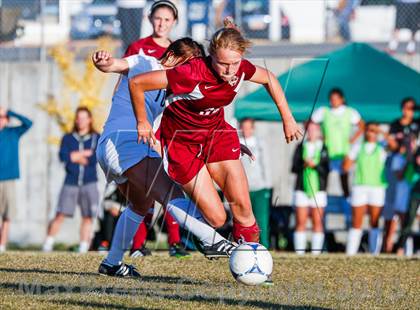 Thumbnail 1 in Viewmont vs Hillcrest (UHSAA 5A Quarterfinal) photogallery.