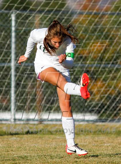 Thumbnail 1 in Viewmont vs Hillcrest (UHSAA 5A Quarterfinal) photogallery.