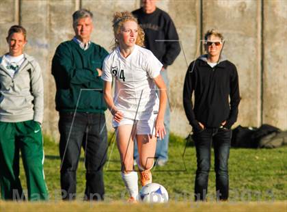 Thumbnail 1 in Viewmont vs Hillcrest (UHSAA 5A Quarterfinal) photogallery.