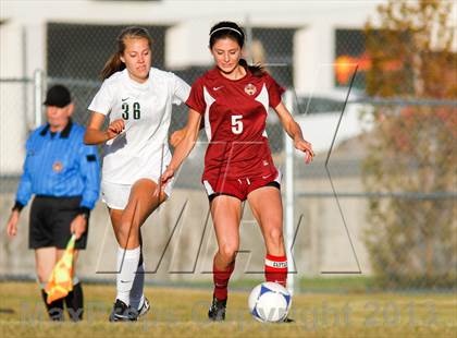 Thumbnail 3 in Viewmont vs Hillcrest (UHSAA 5A Quarterfinal) photogallery.