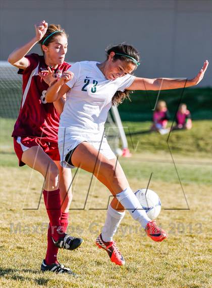 Thumbnail 1 in Viewmont vs Hillcrest (UHSAA 5A Quarterfinal) photogallery.