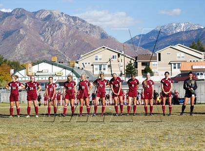 Thumbnail 1 in Viewmont vs Hillcrest (UHSAA 5A Quarterfinal) photogallery.