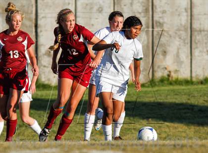 Thumbnail 2 in Viewmont vs Hillcrest (UHSAA 5A Quarterfinal) photogallery.