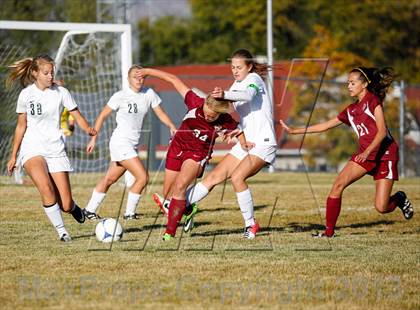 Thumbnail 1 in Viewmont vs Hillcrest (UHSAA 5A Quarterfinal) photogallery.