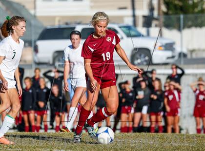 Thumbnail 2 in Viewmont vs Hillcrest (UHSAA 5A Quarterfinal) photogallery.