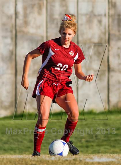 Thumbnail 1 in Viewmont vs Hillcrest (UHSAA 5A Quarterfinal) photogallery.
