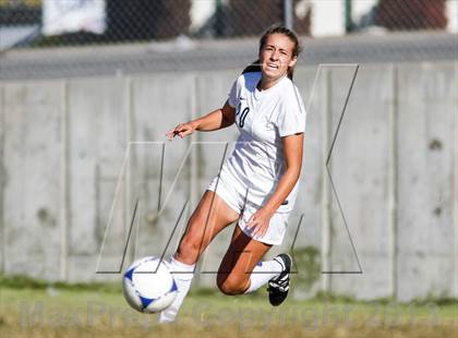 Thumbnail 2 in Viewmont vs Hillcrest (UHSAA 5A Quarterfinal) photogallery.