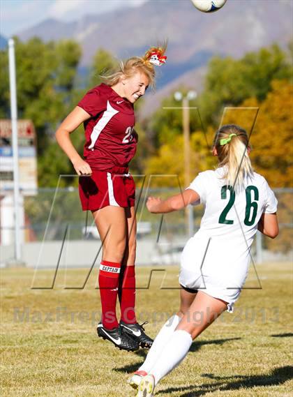 Thumbnail 2 in Viewmont vs Hillcrest (UHSAA 5A Quarterfinal) photogallery.