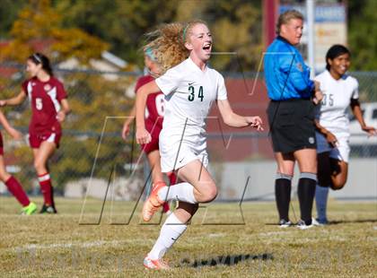 Thumbnail 3 in Viewmont vs Hillcrest (UHSAA 5A Quarterfinal) photogallery.