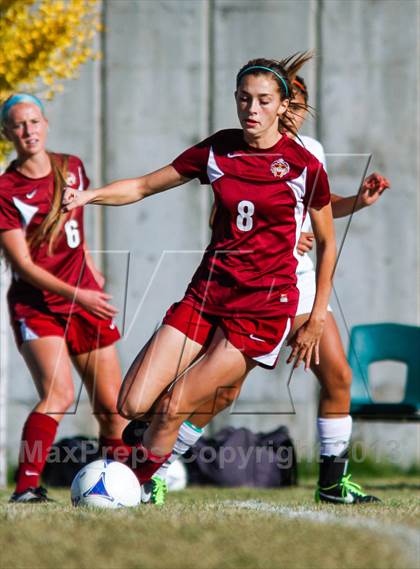 Thumbnail 2 in Viewmont vs Hillcrest (UHSAA 5A Quarterfinal) photogallery.