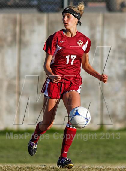 Thumbnail 1 in Viewmont vs Hillcrest (UHSAA 5A Quarterfinal) photogallery.