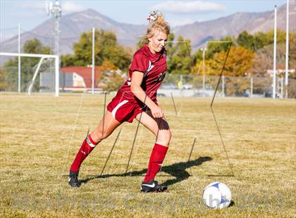 Thumbnail 2 in Viewmont vs Hillcrest (UHSAA 5A Quarterfinal) photogallery.