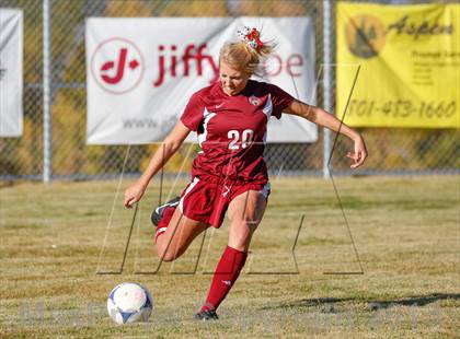 Thumbnail 1 in Viewmont vs Hillcrest (UHSAA 5A Quarterfinal) photogallery.