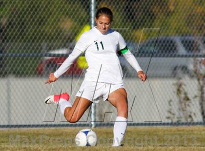 Thumbnail 2 in Viewmont vs Hillcrest (UHSAA 5A Quarterfinal) photogallery.