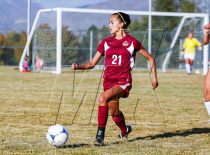 Thumbnail 1 in Viewmont vs Hillcrest (UHSAA 5A Quarterfinal) photogallery.