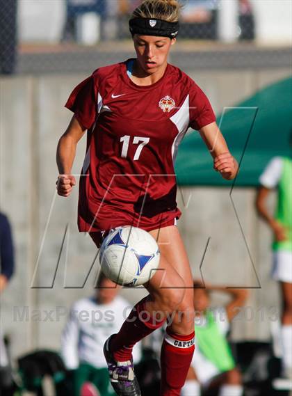 Thumbnail 3 in Viewmont vs Hillcrest (UHSAA 5A Quarterfinal) photogallery.